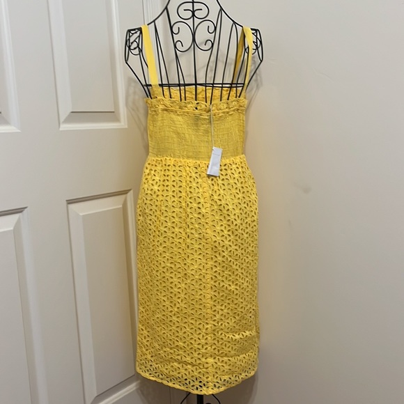 New Victoria’s Secret Moda International Yellow Eyelet Smocked Dress Cruise M - Picture 4 of 6